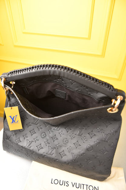 Artsy MM  Black Bag