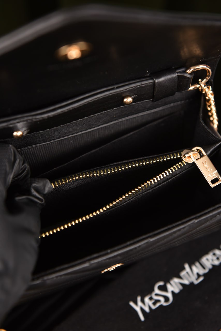 Envelope Chain Wallet Bag