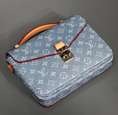 Pochette Metis East (Colored)