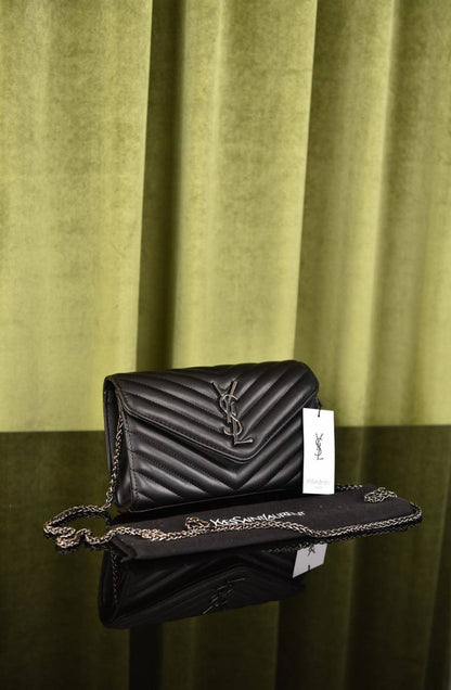 Envelope Chain Wallet Bag (Black)